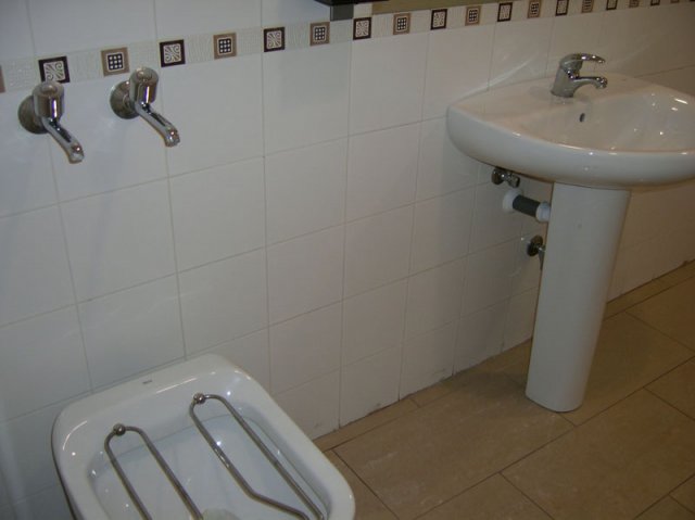 aseoprimeraplantacentrosocial1